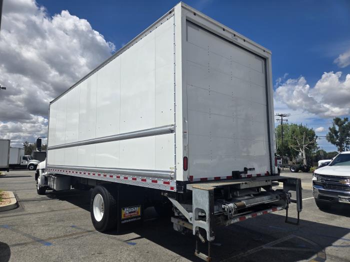 2019 Hino 268A-11