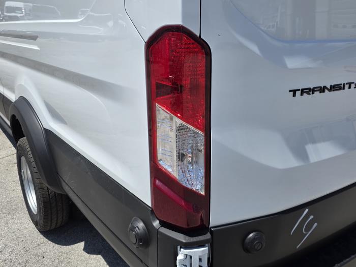 2026 Ford Transit 350 HD-11