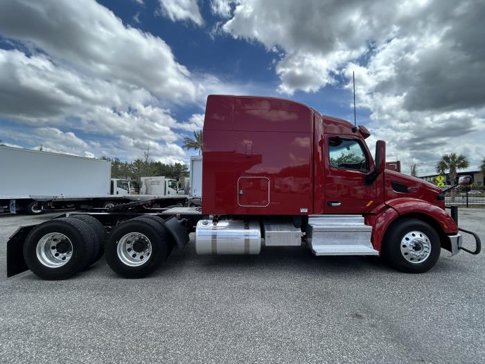 2022 Peterbilt 579-6