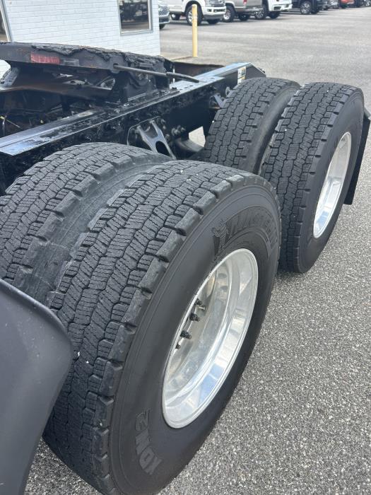 2022 Peterbilt 579-15