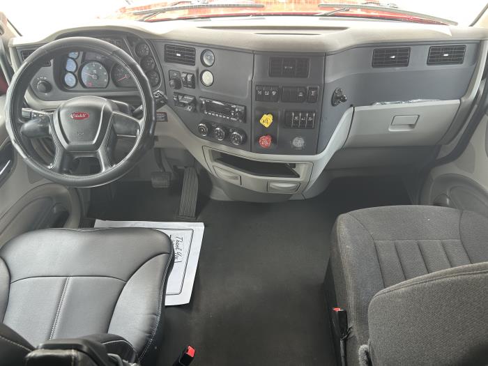 2022 Peterbilt 579-24