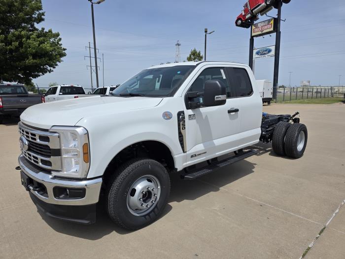 2025 Ford F-350-1