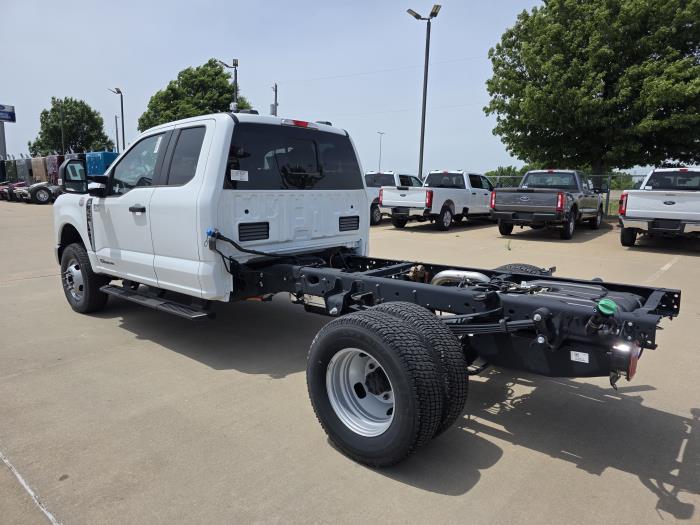 2025 Ford F-350-3