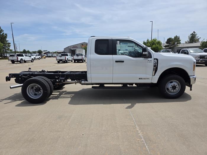 2025 Ford F-350-6