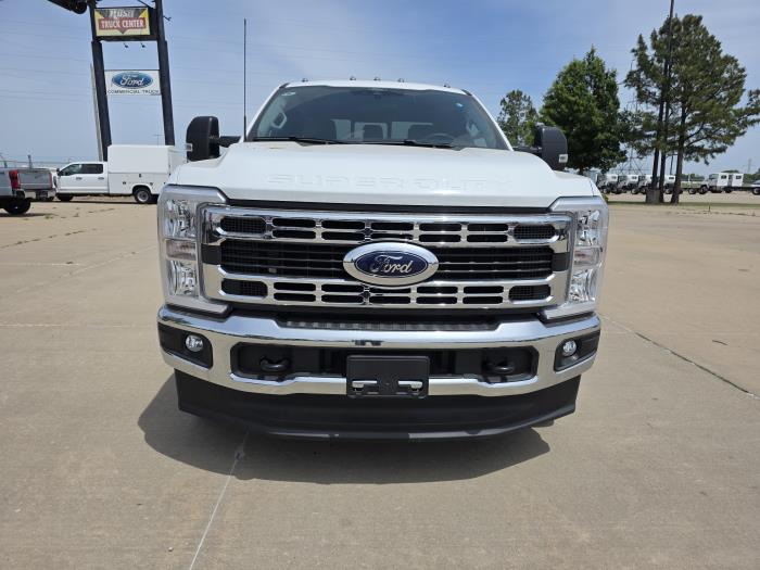 2025 Ford F-350-8
