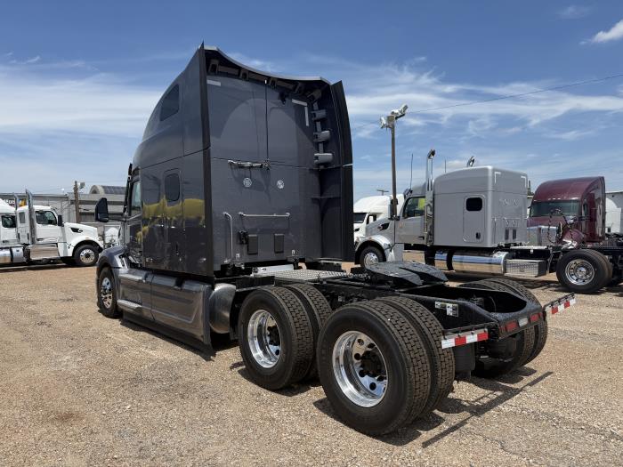 2027 Peterbilt 579-6