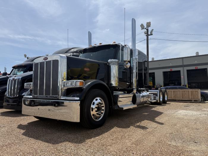 2027 Peterbilt 589-2