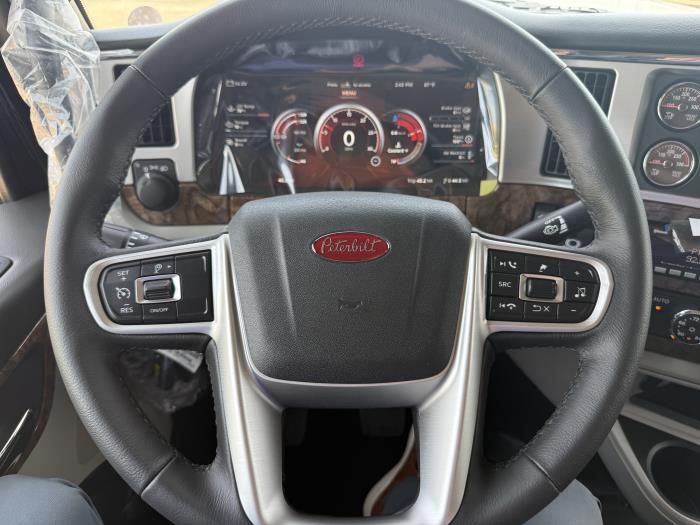 2027 Peterbilt 589-16