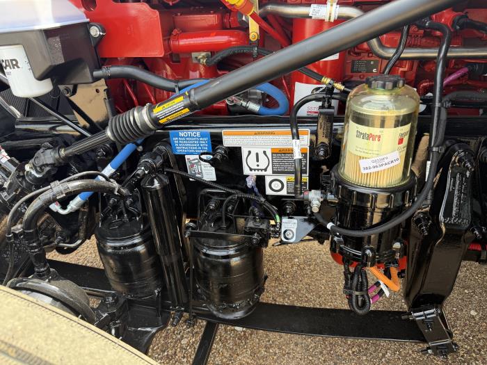 2027 Peterbilt 589-33