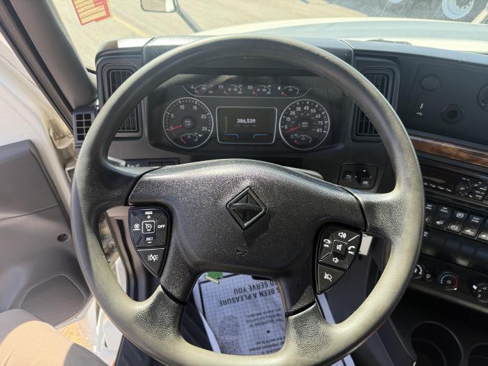2021 International LT625-11