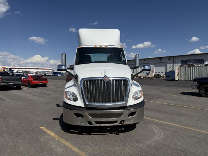 2021 International LT625-8