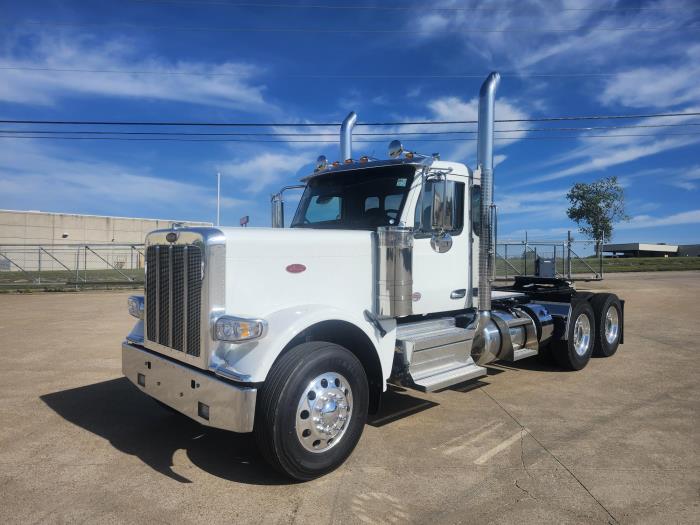 2027 Peterbilt 589-1