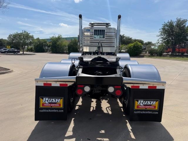 2027 Peterbilt 589-6
