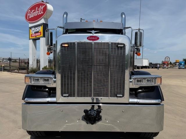 2027 Peterbilt 589-12