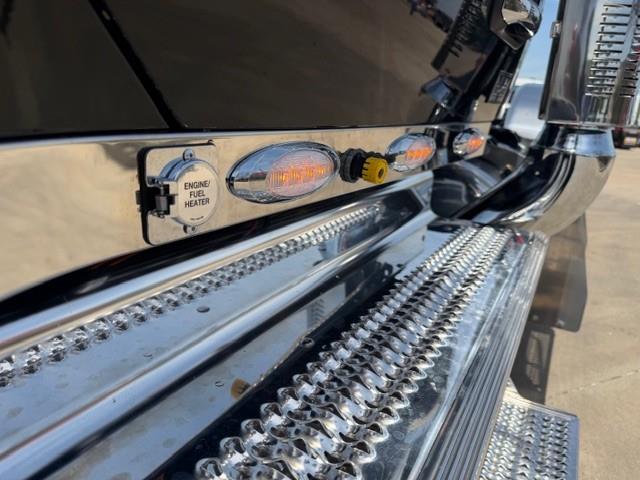 2027 Peterbilt 589-13