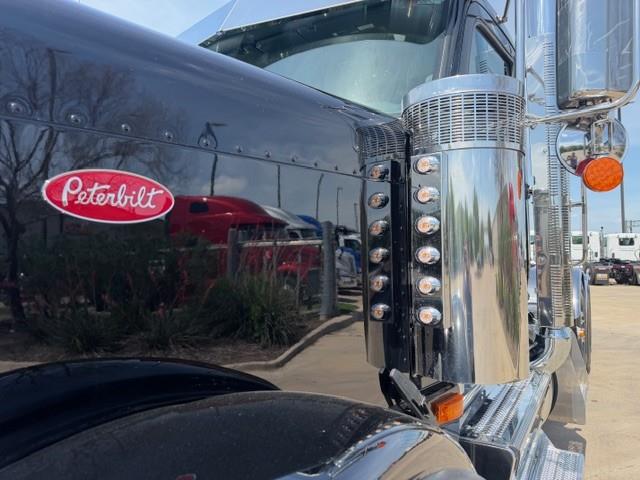 2027 Peterbilt 589-15