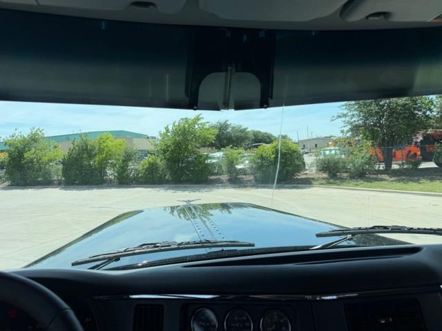 2027 Peterbilt 589-44