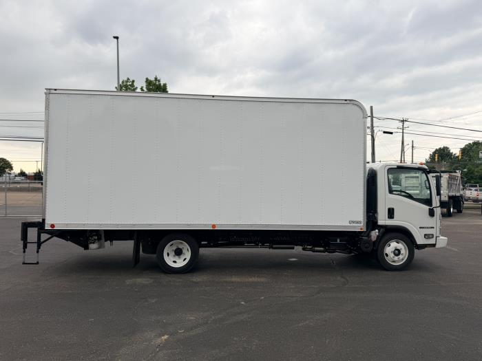 2026 Isuzu NPR-HD-6