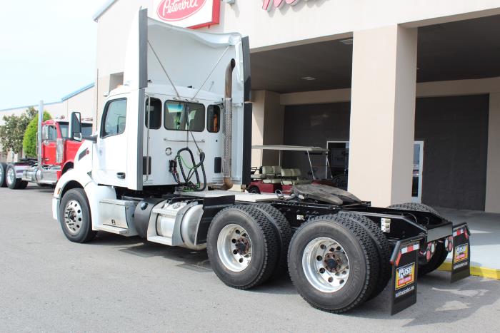 2022 Peterbilt 579-3