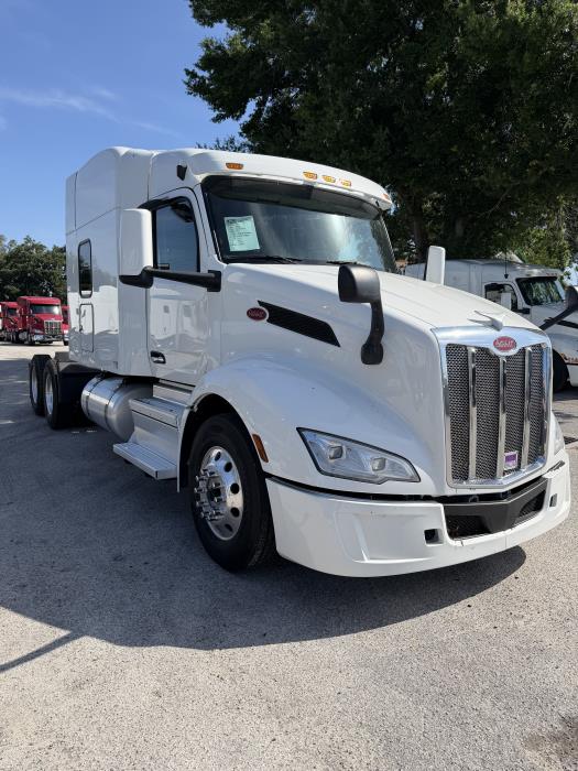 2022 Peterbilt 579-1
