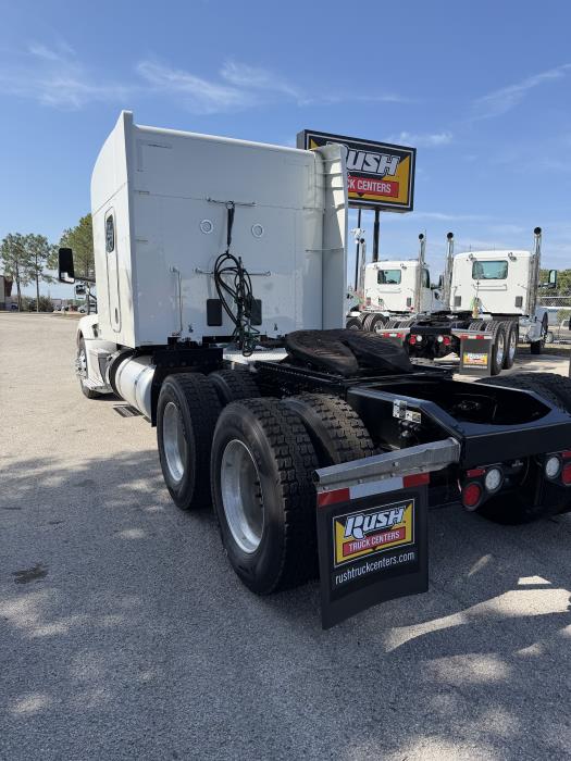 2022 Peterbilt 579-3