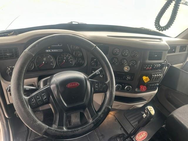2020 Peterbilt 567-6
