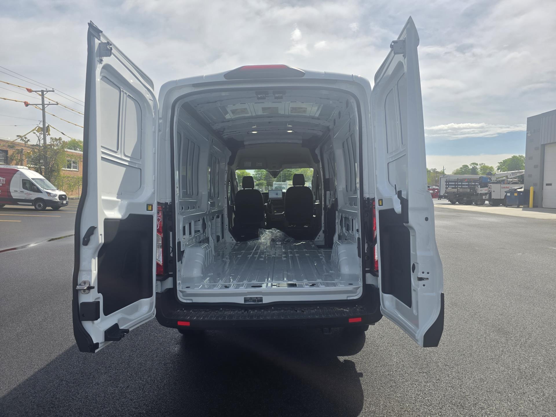 New 2026 Ford Transit 250 - photo 2