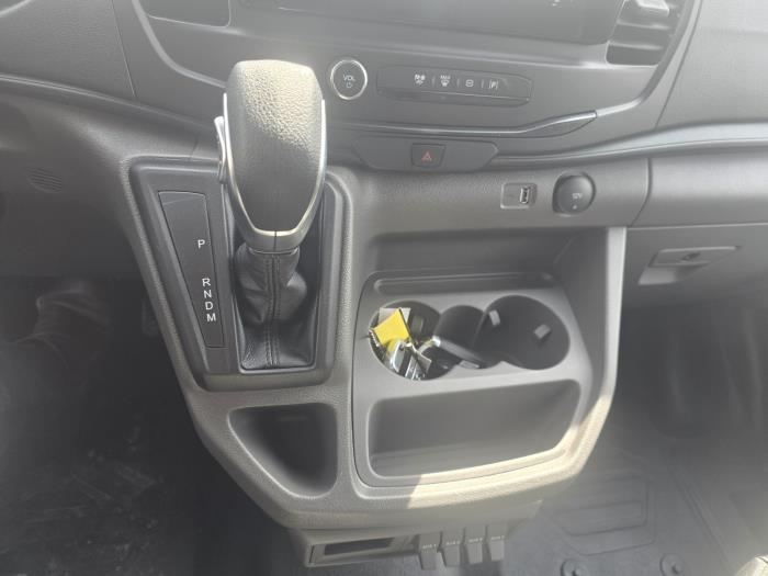 2026 Ford Transit-250-11