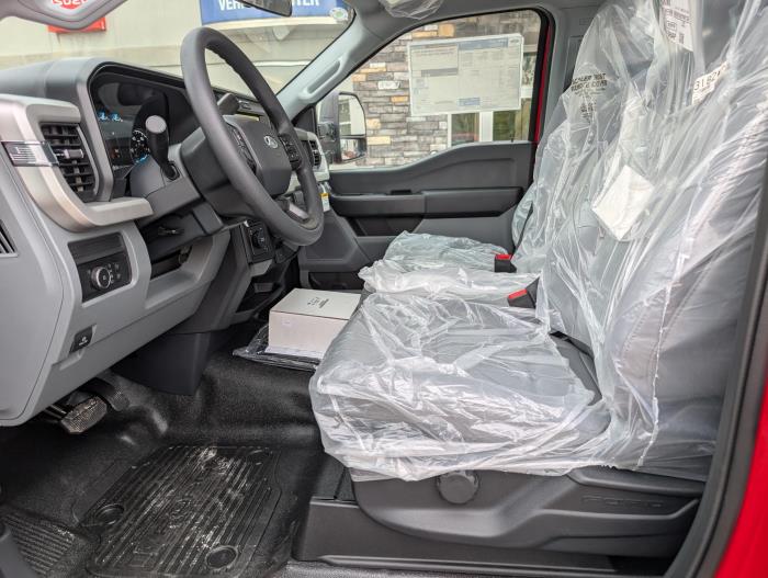 2026 Ford F-550-14