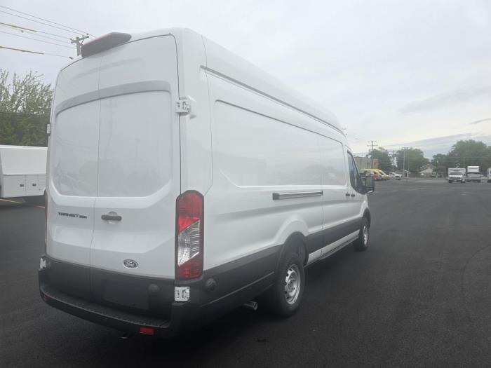 2026 Ford Transit-350-6