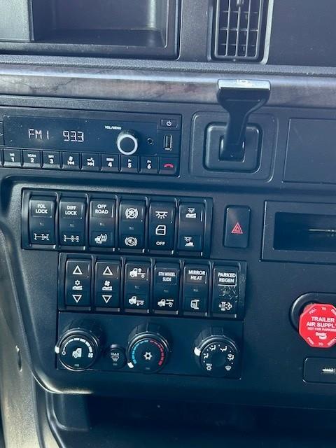 2024 International LT625-6