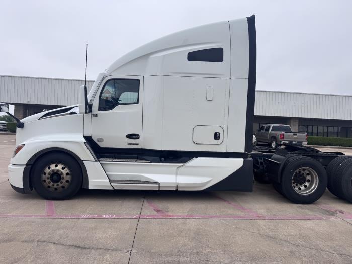 2022 Kenworth T680-1