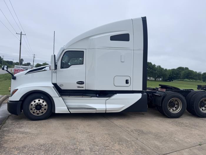 2022 Kenworth T680-3