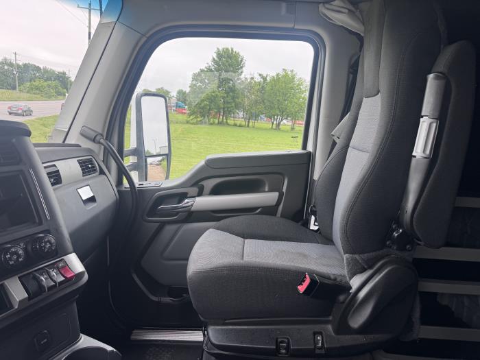 2022 Kenworth T680-9