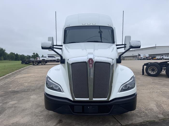 2022 Kenworth T680-4