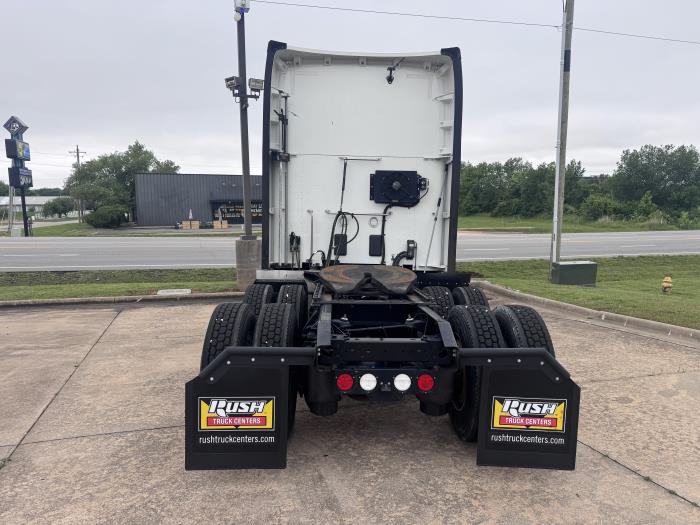2022 Kenworth T680-7