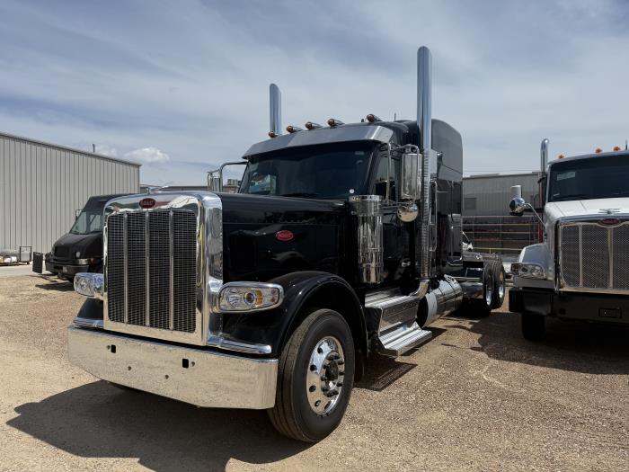 2027 Peterbilt 589-1