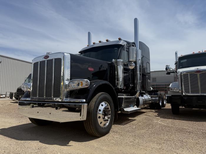 2027 Peterbilt 589-2