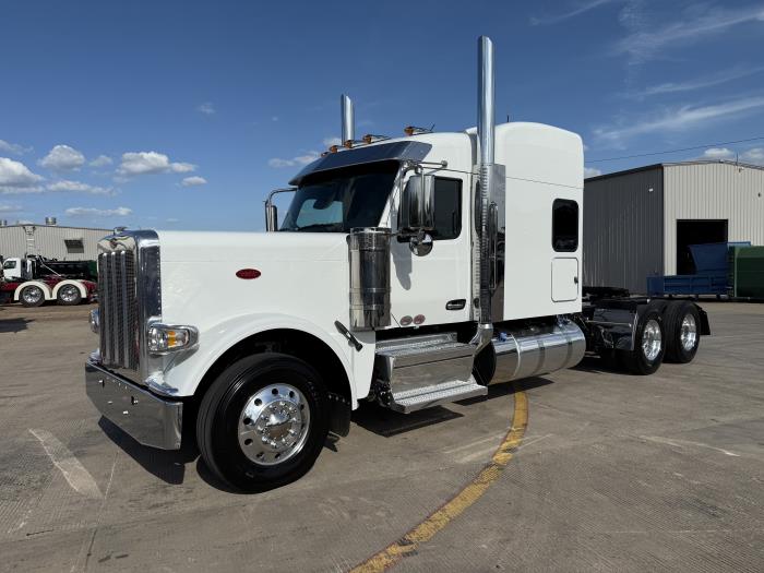 2027 Peterbilt 589-3