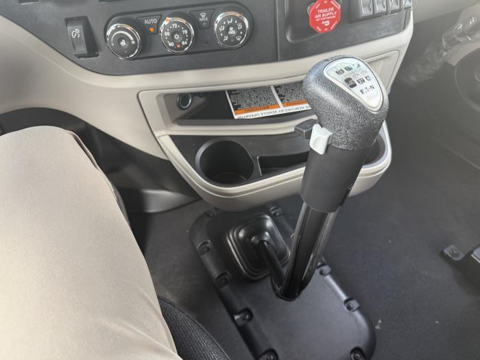 2027 Peterbilt 589-20