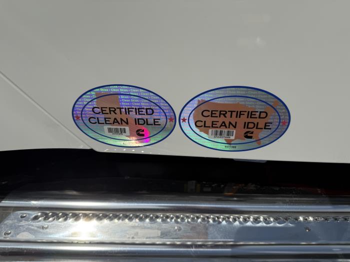 2027 Peterbilt 589-27