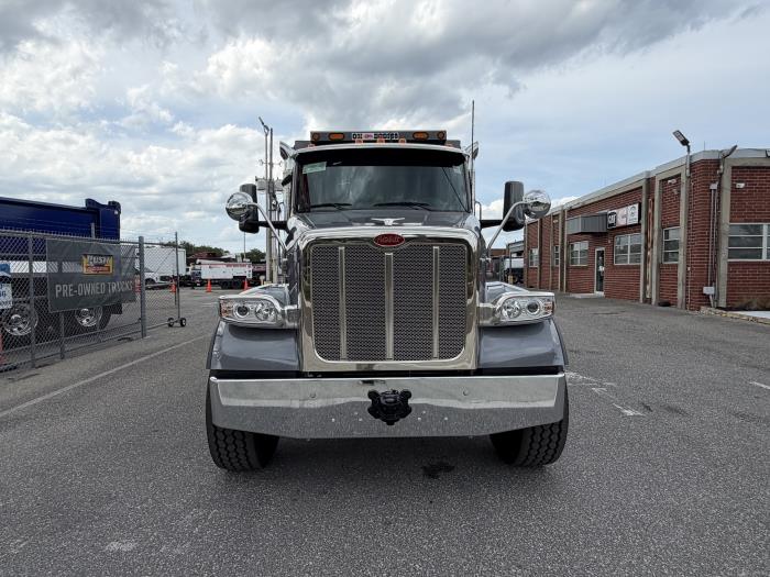 2027 Peterbilt 567-7