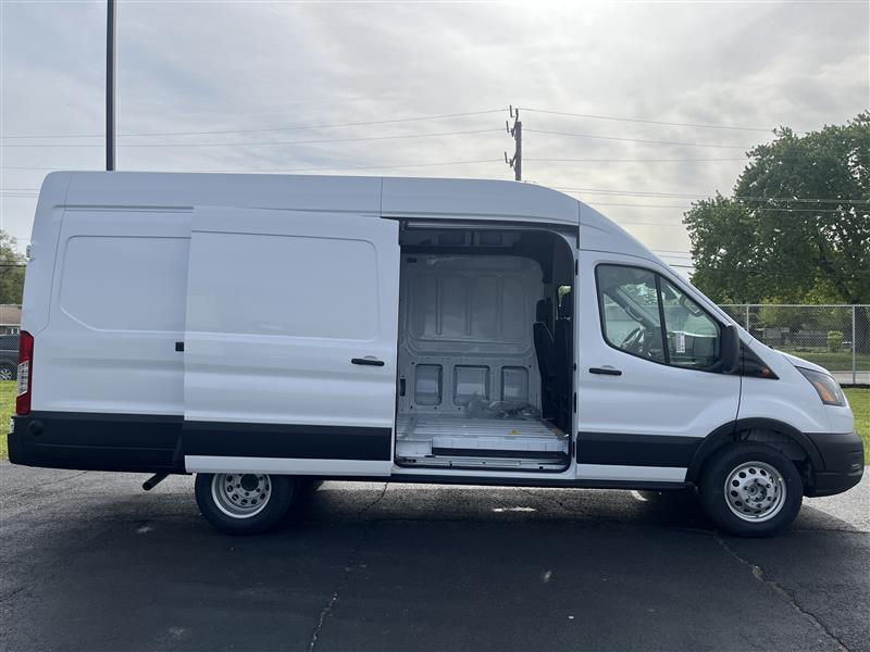 New 2026 Ford Transit 350 HD - photo 9