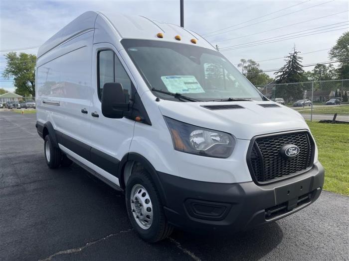 2026 Ford Transit 350 HD-9