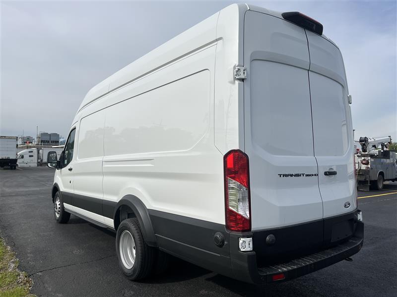 New 2026 Ford Transit 350 HD - photo 2