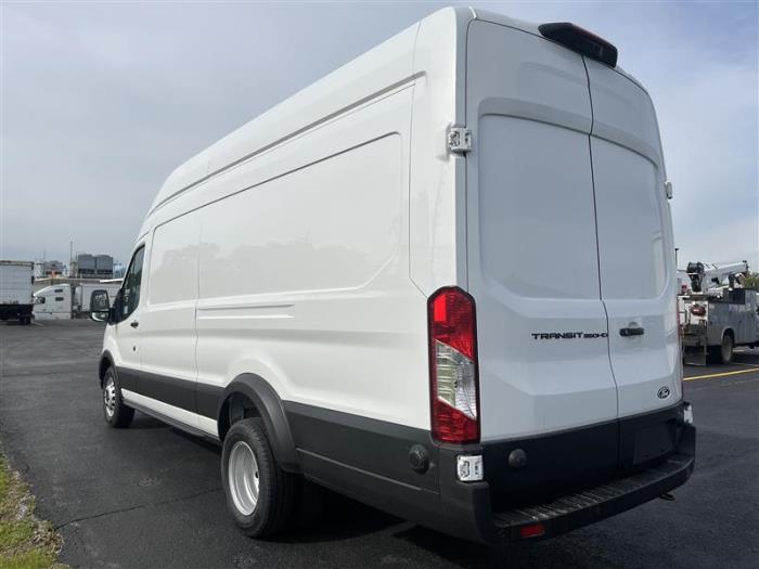 2026 Ford Transit 350 HD-3