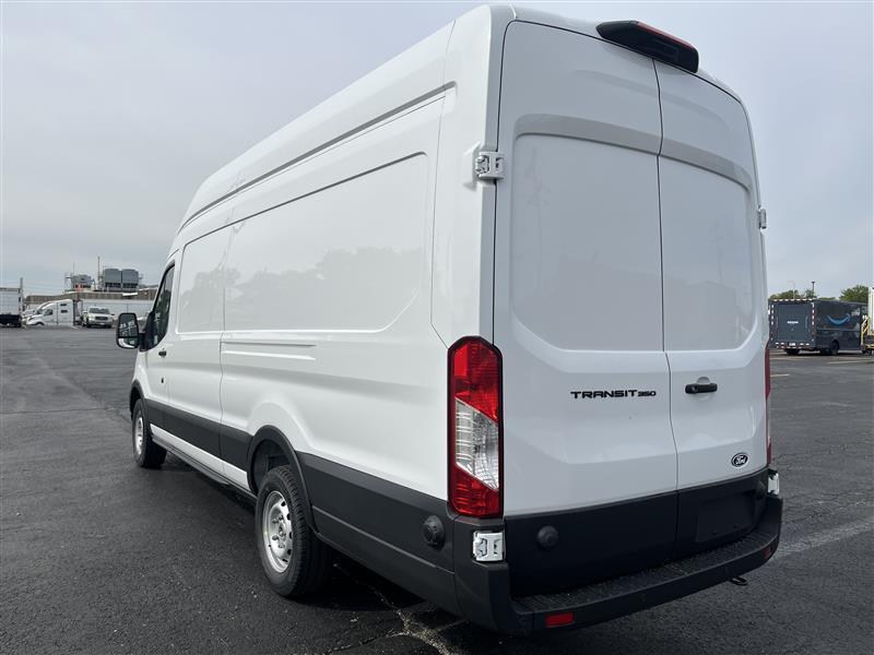New 2026 Ford Transit 350 - photo 8