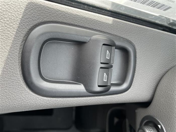 2026 Ford Transit-350-11