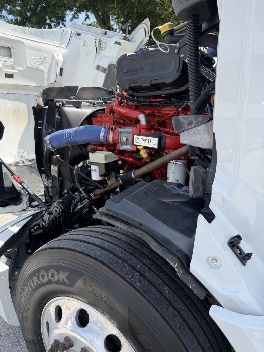 2022 Peterbilt 579-6