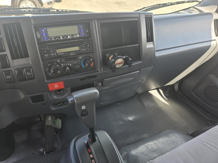 2018 Isuzu NPR-XD-9
